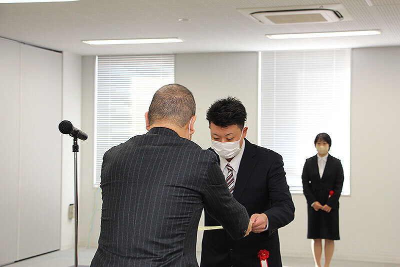 棒鋼課の山田優也さん